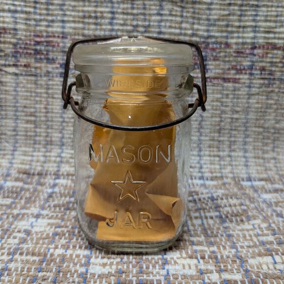 Mason Star Jar, Pint with Wire Clasp - Picture 1 of 9